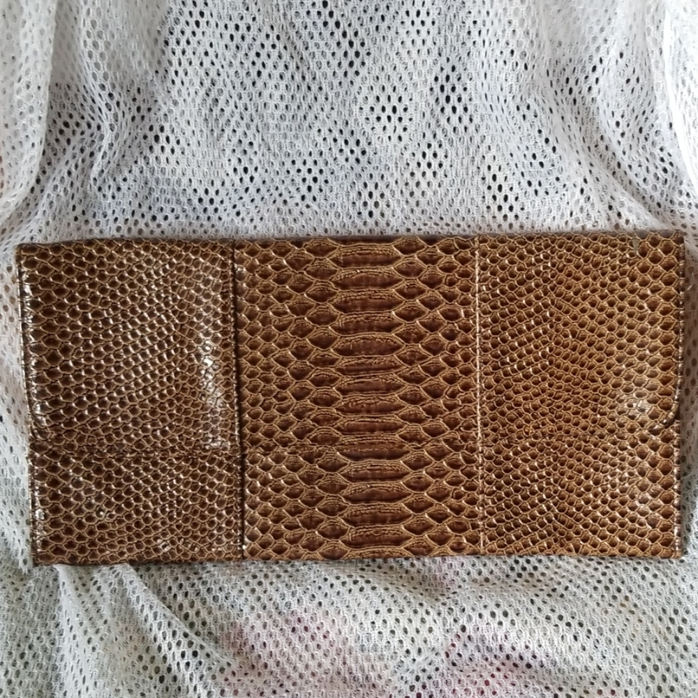 Urban Expressions Vegan Snakeskin Clutch/Handbag